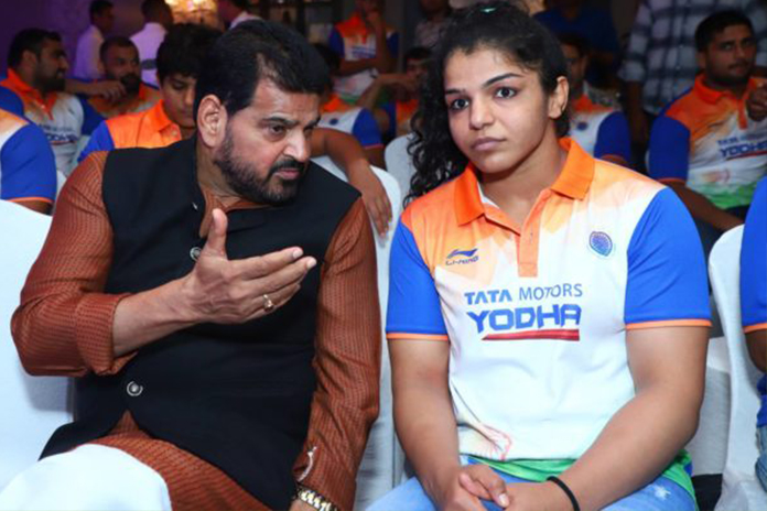 WFI asks tough questions from the ‘non-performers’, Sakshi left in tears