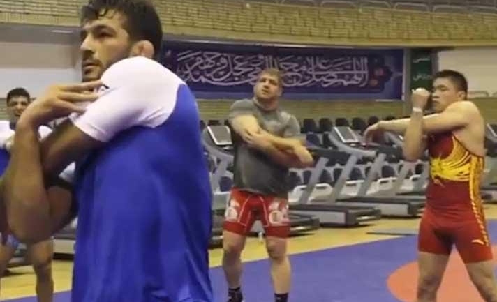 ‘The Greatest’ Hassan Yazdani of Iran training the Chinese wrestlers – Watch Video