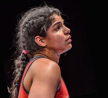 Indian Women Wrestling Trials: 18 year old Sonam stuns Rio medallist Sakshi Malik to qualify for the Olympic Qualifiers, watch the bout