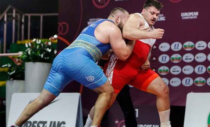European Wrestling Championships: 9 time champion Riza Kayaalp shocked in quarterfinals by Kuchmi of Ukraine on day 1 in Rome