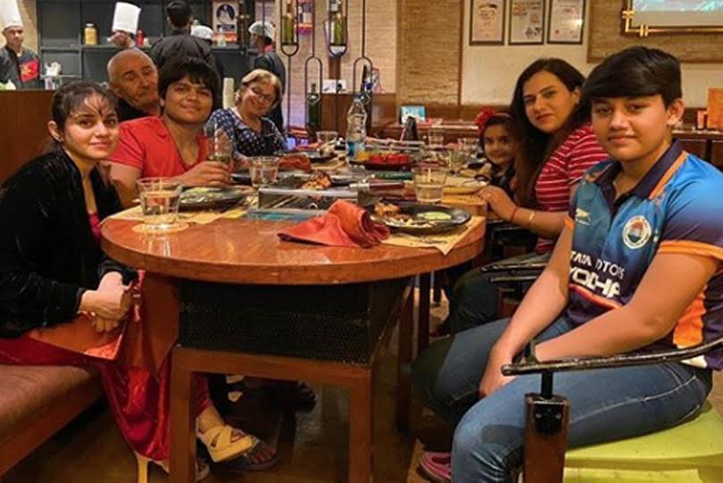 Social Room: Divya Kakran celebrates her coaches 30th anniversary