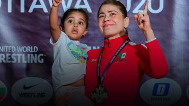Wrestling News : Meet 3 in 1 wrestler, she is mother, doctor and now about to be Olympian