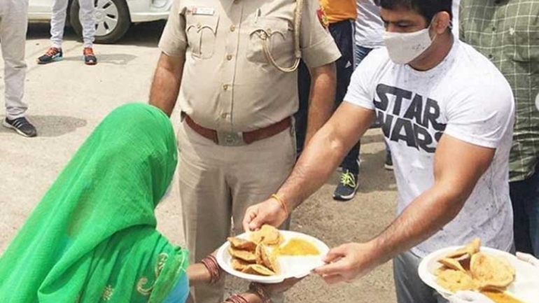 Coronavirus Crisis: Sushil Kumar praise Delhi police for their work, help in distributing food to poor