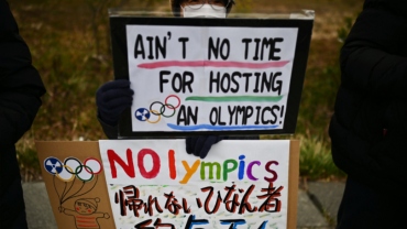 Anti-Olympic protest in Tokyo: Artists display paintings at gallery near stadium
