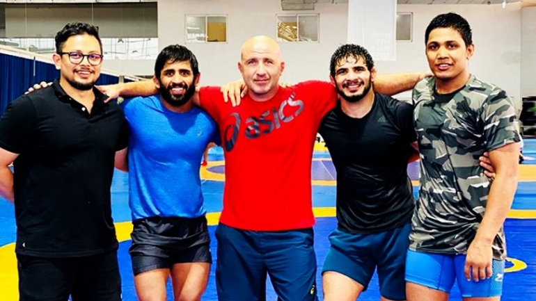 Bajrang Punia shares pics of first training session with coach Shako after lockdown