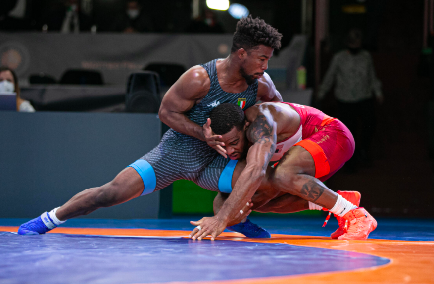 Rome Rankings Series: ‘Focused’ Chamizo overpowers ‘Ageing’ Burroughs in Battle of Champions at Matteo Pellicone