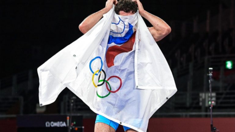Tokyo Olympics Wrestling: Russia Zaurbek Sidakov wins GOLD in men’s freestyle welterweight category